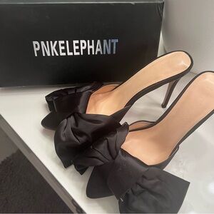 Black Women's Heels with Bow Detail